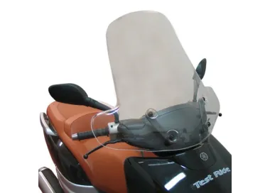 PARABRISAS YAMAHA  XC300 / VERSITY 300 -03--04 - TRANSP
