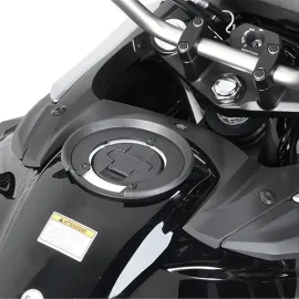 KIT ADAPTADOR METALICO GIVI SUZUKI