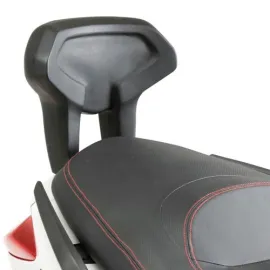 RESPALDO GIVI YAMAHA X-MAX 125-250 010