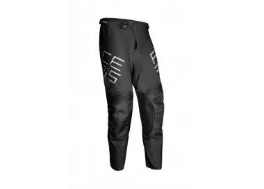 Compre CALÇA MX TRACK na REBESA.COM. Qualidade italiana, design inovador e durabilidade máxima. Envio rápido e suporte especiali