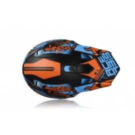 Compre HELMET IMPACT STEEL JUNIOR na REBESA.COM. Qualidade italiana, design inovador e durabilidade máxima. Envio rápido e supor